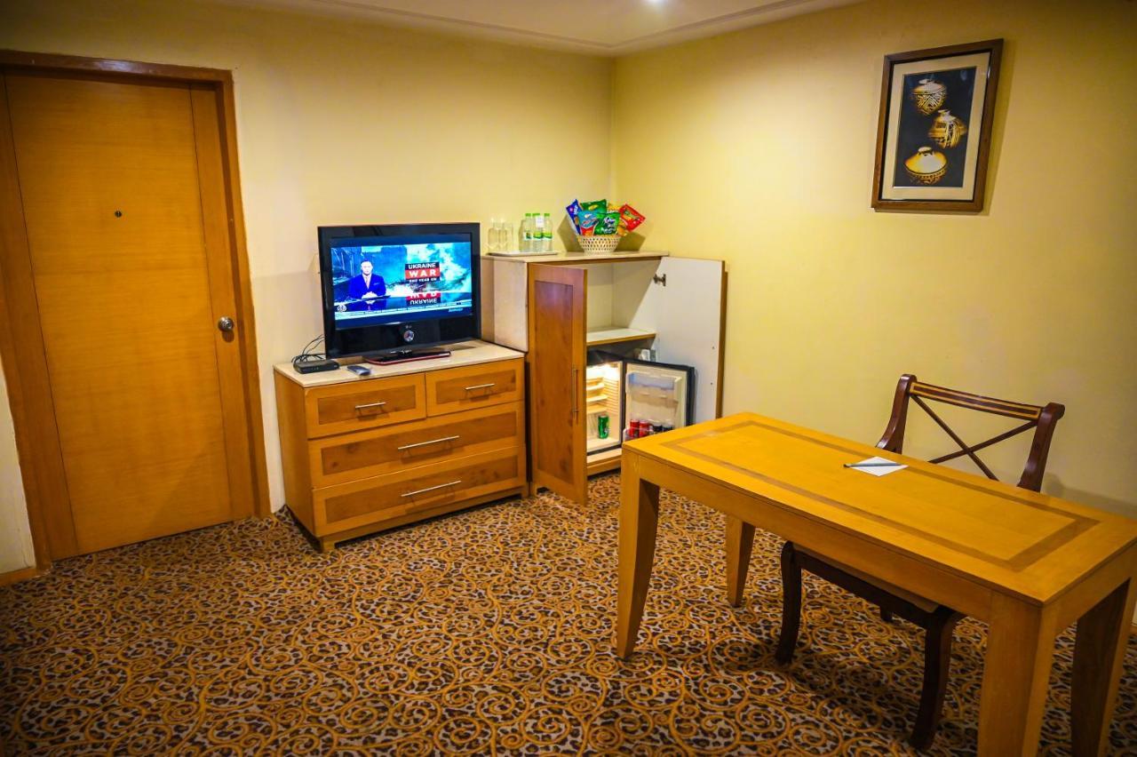 Katriya Hotel And Tower Хидерабад Екстериор снимка