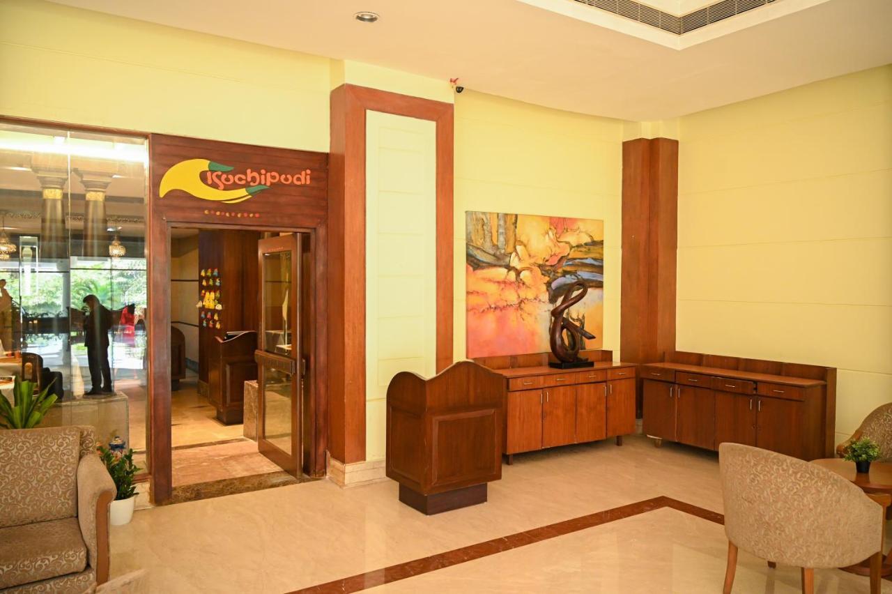 Katriya Hotel And Tower Хидерабад Екстериор снимка