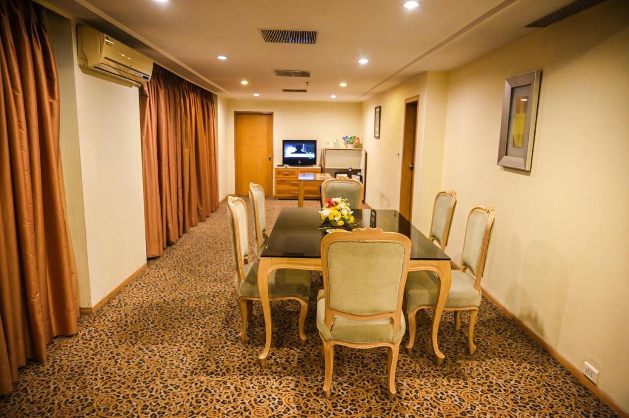Katriya Hotel And Tower Хидерабад Екстериор снимка