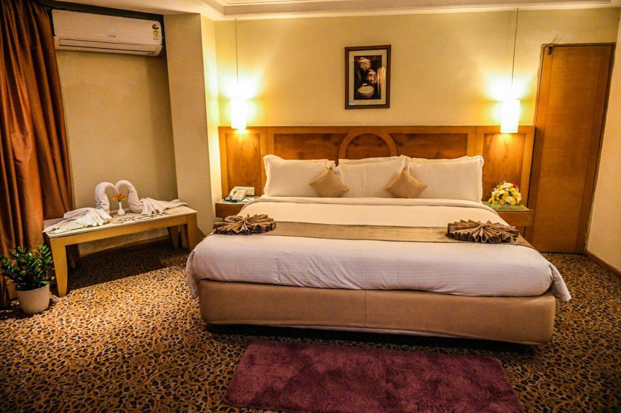 Katriya Hotel And Tower Хидерабад Екстериор снимка