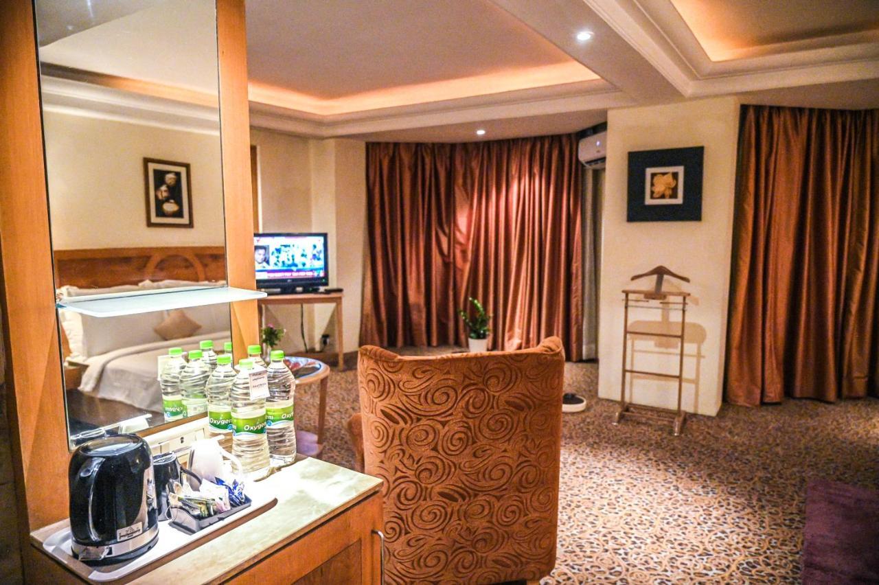 Katriya Hotel And Tower Хидерабад Екстериор снимка