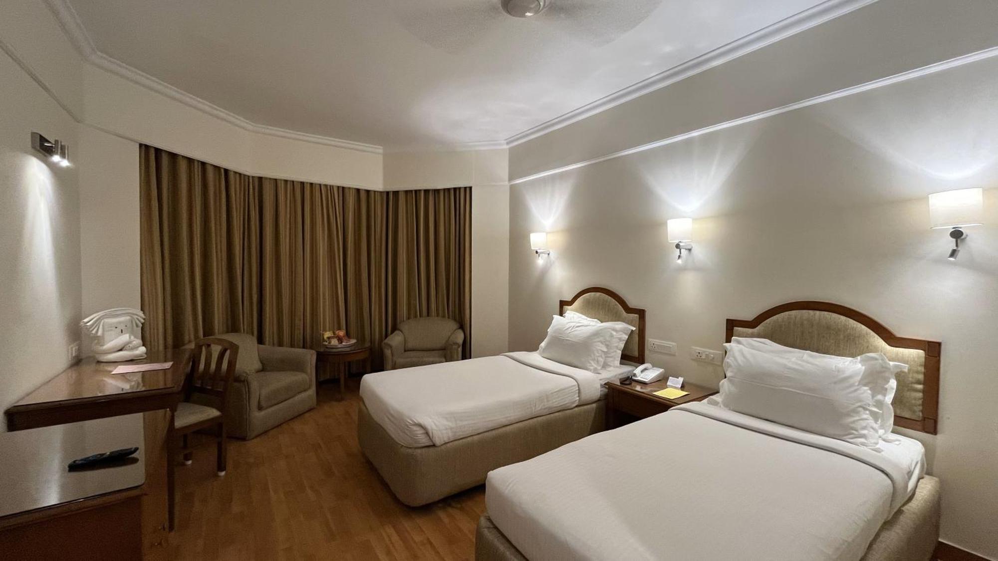 Katriya Hotel And Tower Хидерабад Екстериор снимка