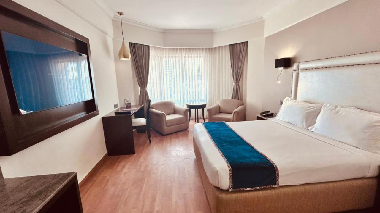Katriya Hotel And Tower Хидерабад Екстериор снимка