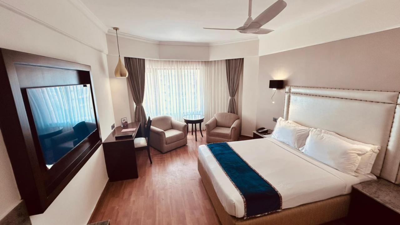 Katriya Hotel And Tower Хидерабад Екстериор снимка