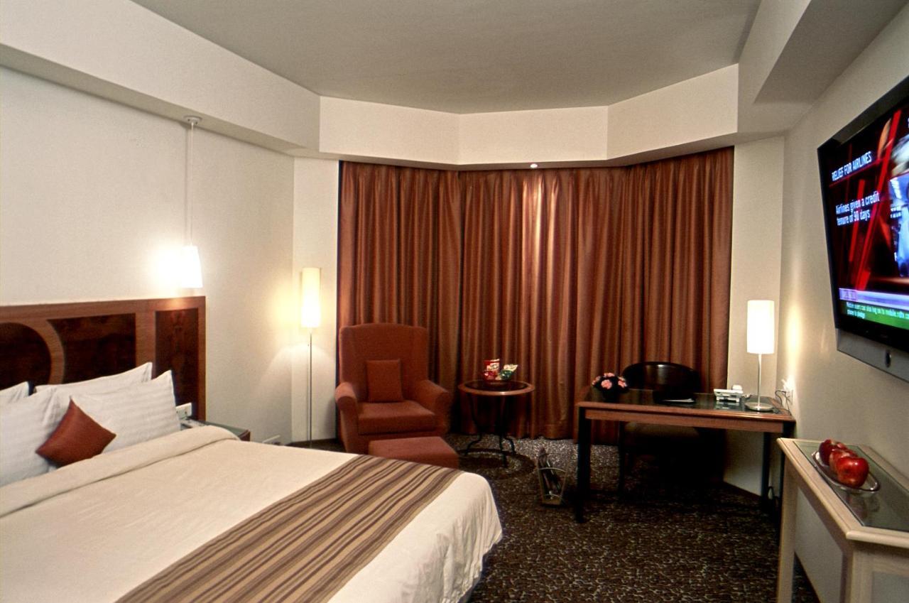 Katriya Hotel And Tower Хидерабад Екстериор снимка