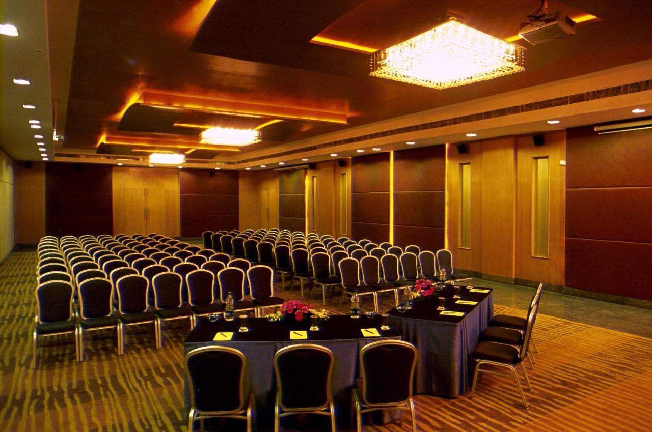 Katriya Hotel And Tower Хидерабад Екстериор снимка